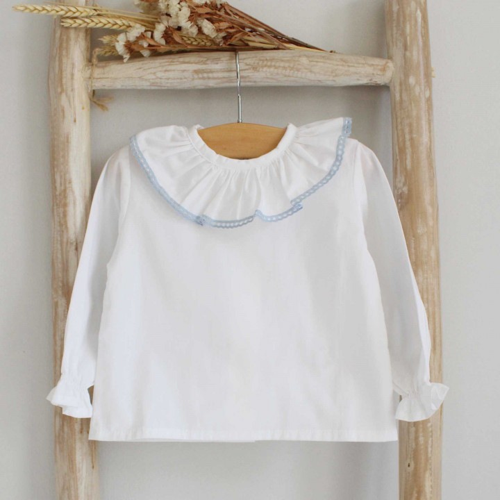 Frilly collar shirt blue lace trim
