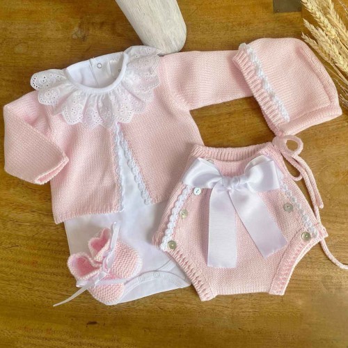Knitted Bloomers With Bow
