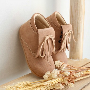 Leather Shoes with fringes
