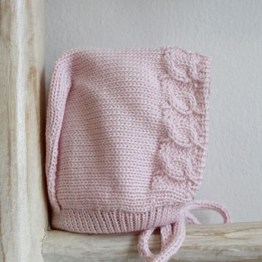 Knitted Bonnet