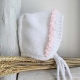 Bonnet with pink details