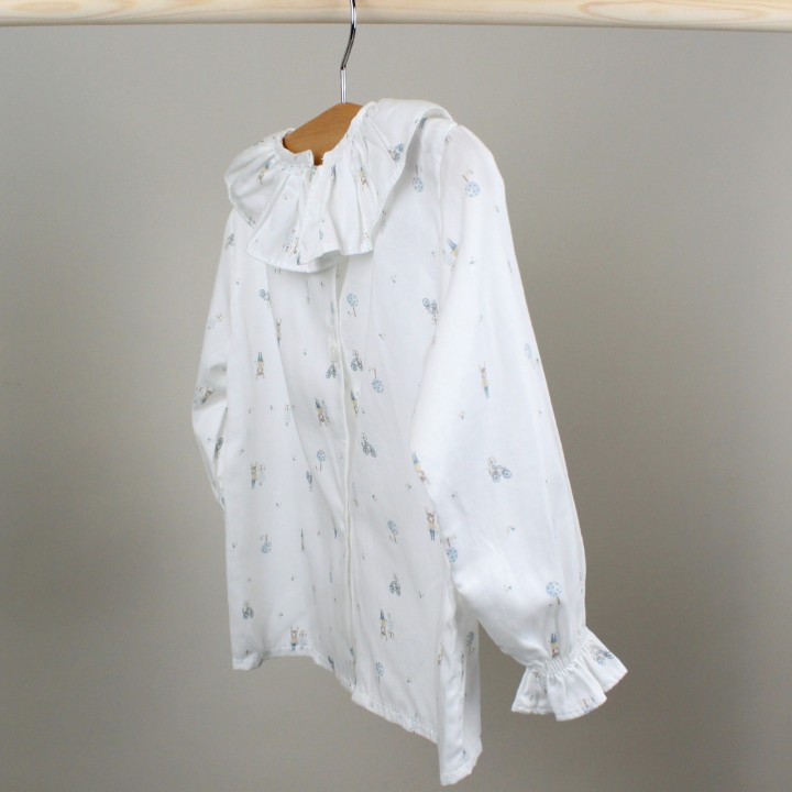 Shirt with Frilly Collar