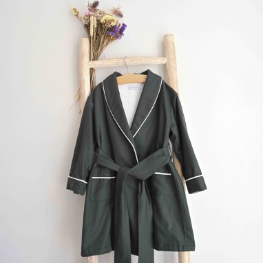 Robe verde garrafa com vivo