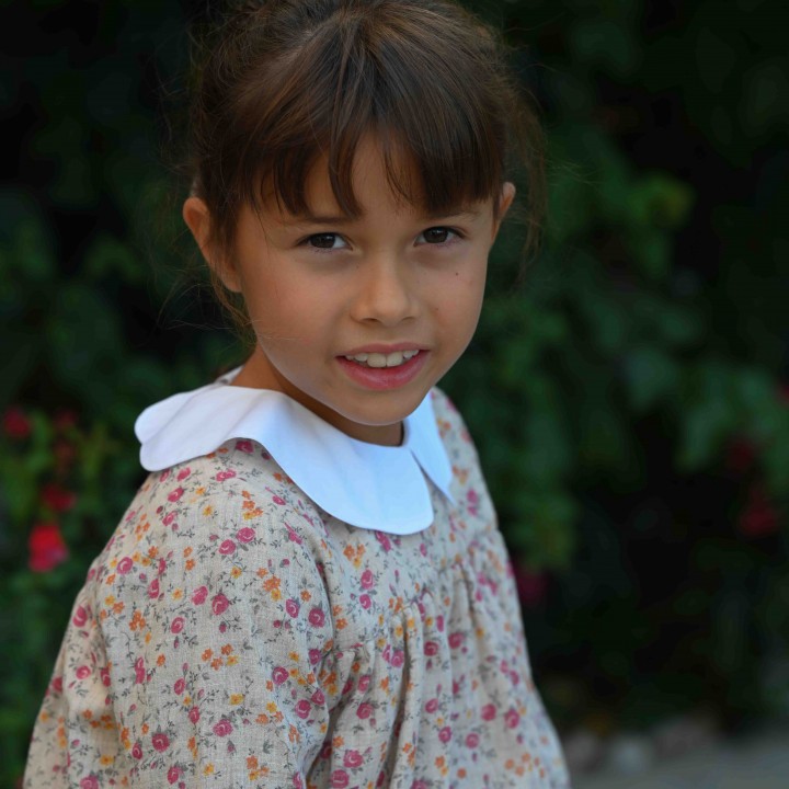 Vestido flores com gola de fr